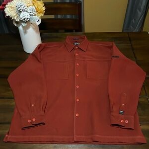 New X S Men’s Large Button Down Long Sleeved Shirt